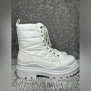 WINTER BOOTS WHITE - FASHION NOVA SIZE 7 WOMEN’S